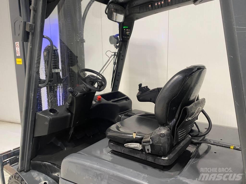 Linde E30L-01 Carrelli elevatori elettrici