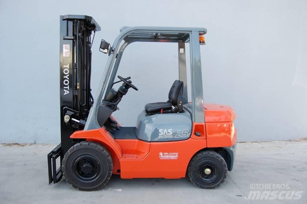 Toyota 7 FD 25 Carrelli elevatori diesel