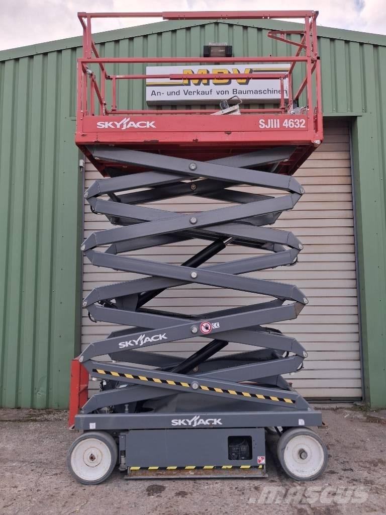 SkyJack SJ III 4632 Piattaforme a pantografo