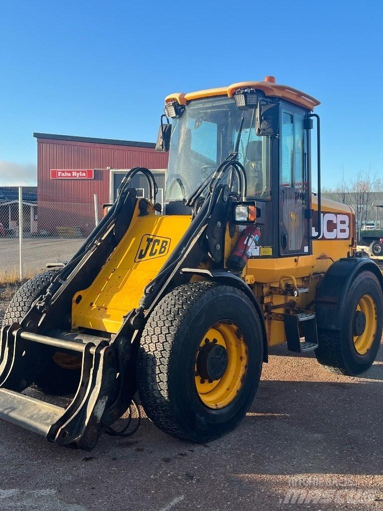 JCB 411 HT Pale gommate