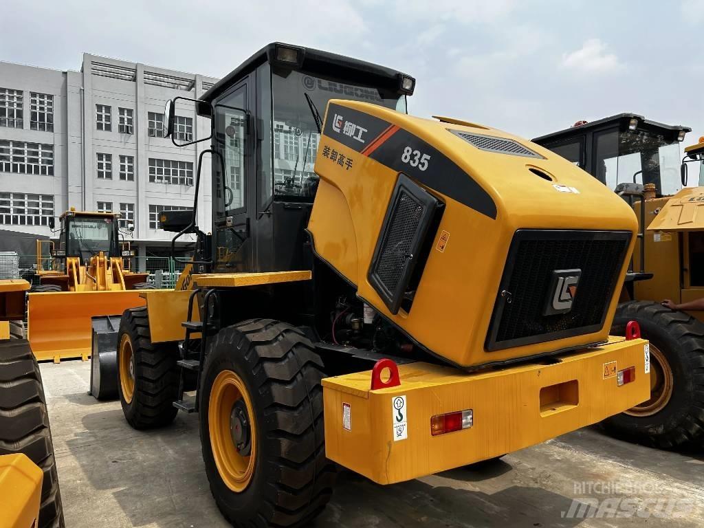 LiuGong 835 Pale gommate