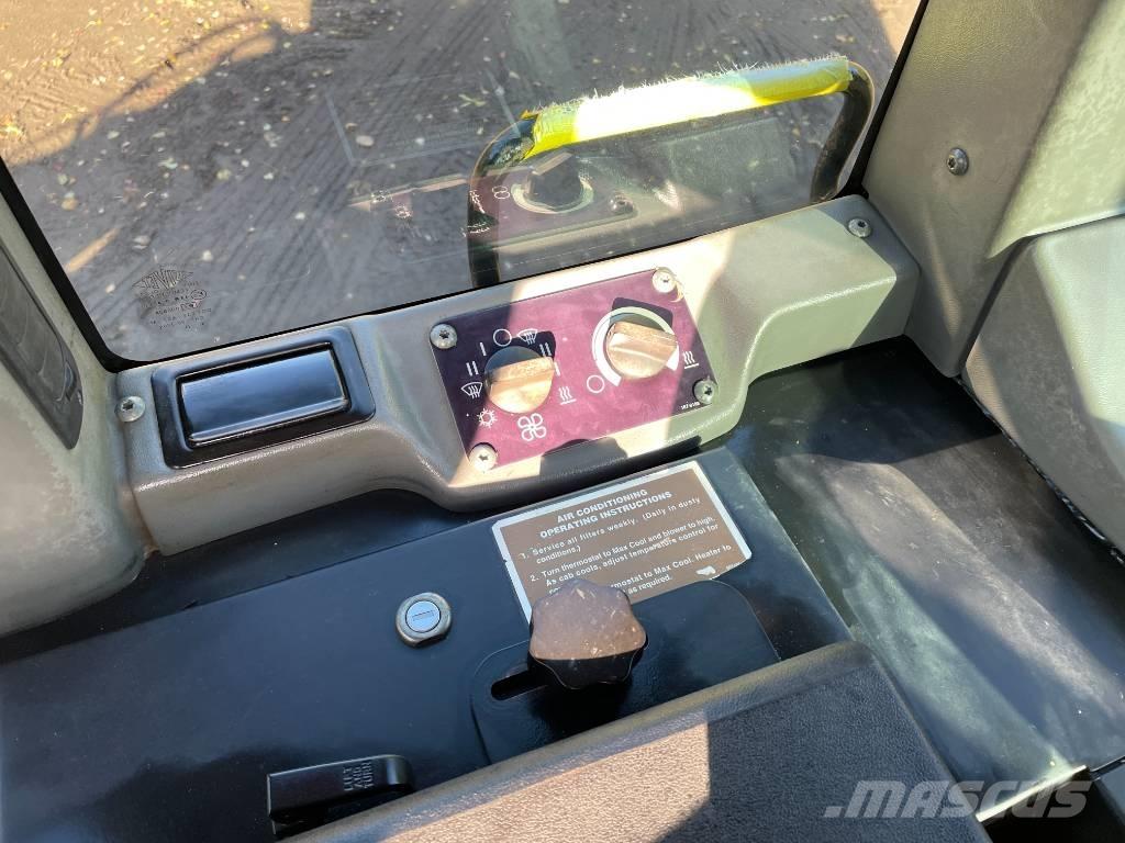 CAT 953 C Pale cingolate