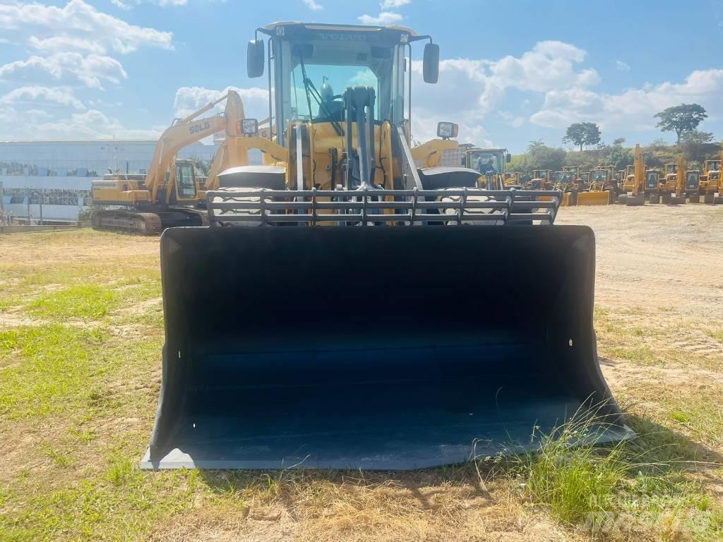 Volvo L 90 F Pale gommate