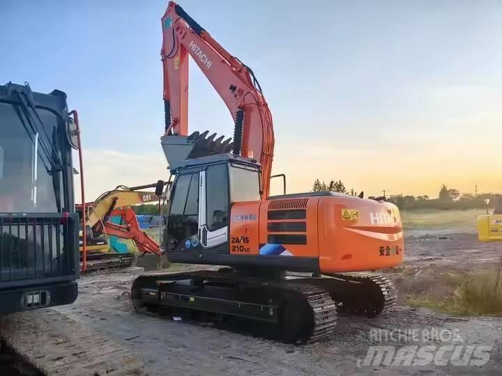 Hitachi ZX210 Escavatori cingolati