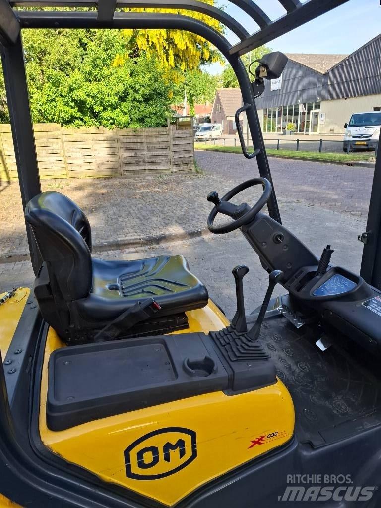 OM XG30 Heftruck Carrelli elevatori GPL