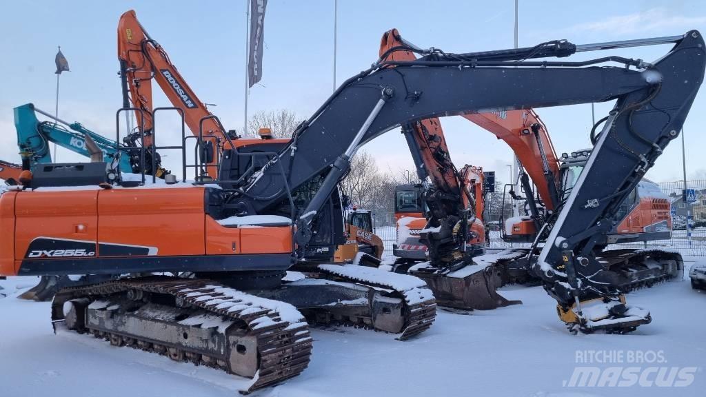 Doosan DX 255 LC-5 Escavatori cingolati