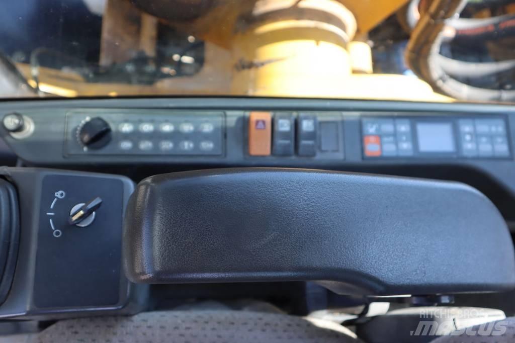 CAT M 322 D Escavatori gommati