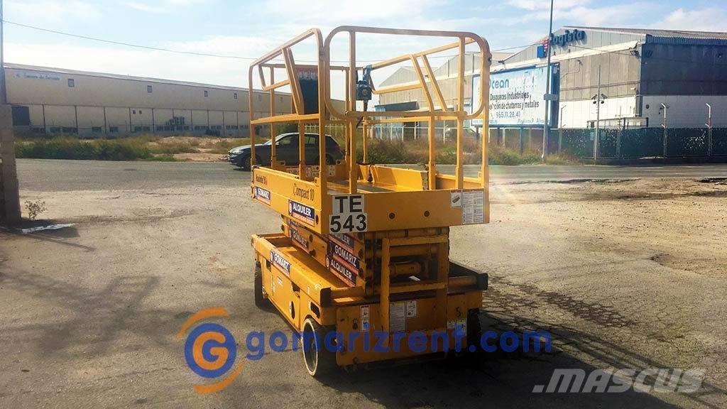 Haulotte Compact 10 Piattaforme a pantografo
