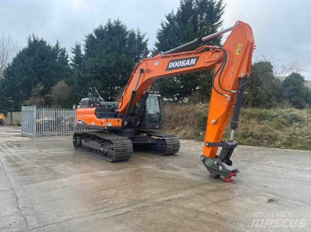 Doosan Dx300LC-7 Escavatori cingolati