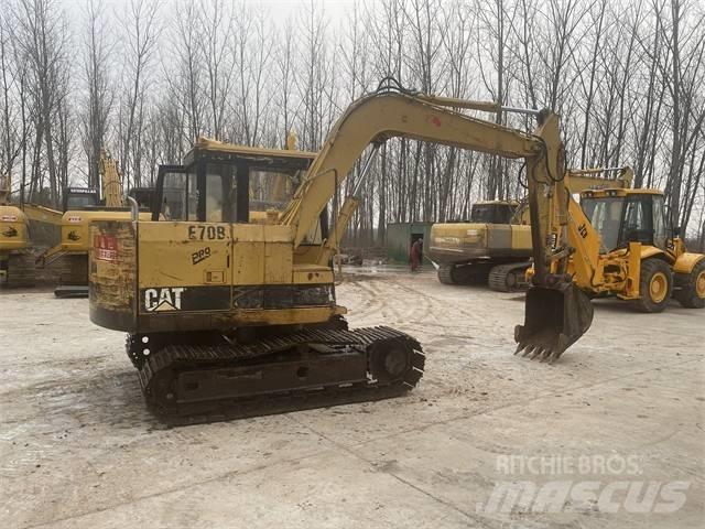 CAT E70B Escavatori cingolati