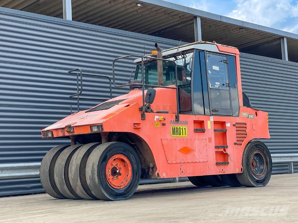 Ammann AP 240 Rulli gommati