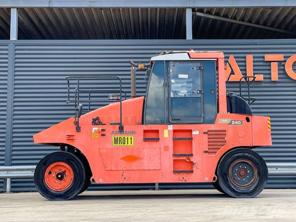 Ammann AP 240 Rulli gommati