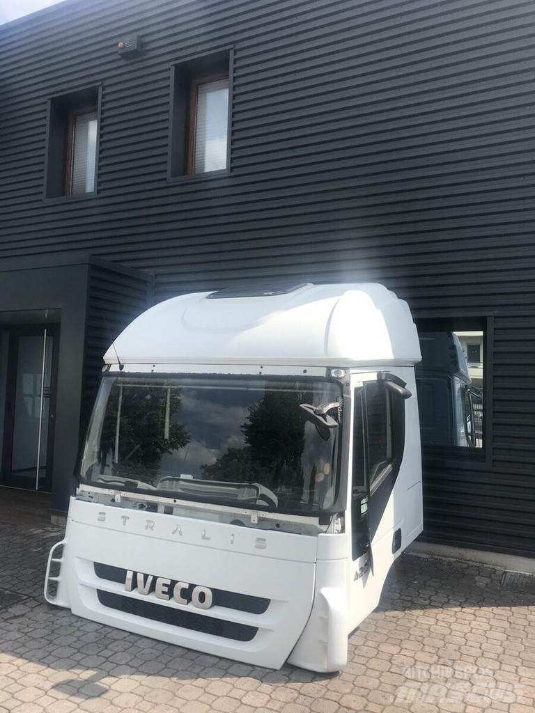 Iveco Stralis AT Cabine e interni