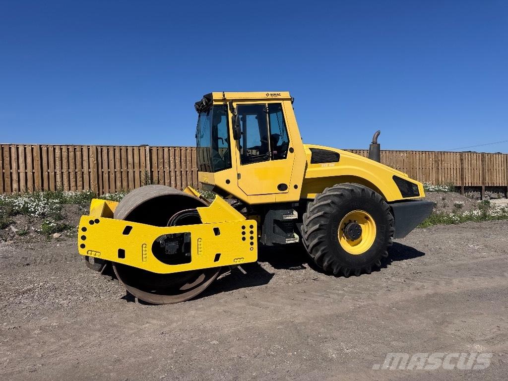 Bomag BW 213 D H-4 Rulli monotamburo