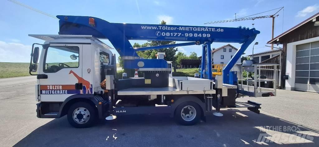 Palfinger P300 KS Piattaforme autocarrate