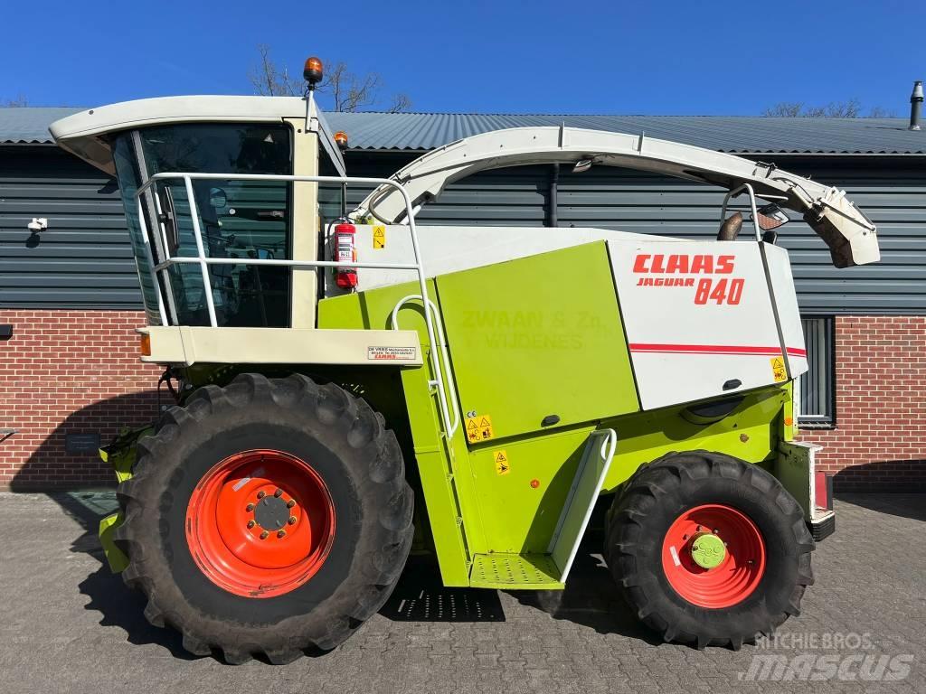 CLAAS Jaguar 840 Trince semoventi