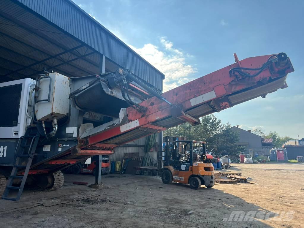 Sandvik QJ 241 Frantoi mobili