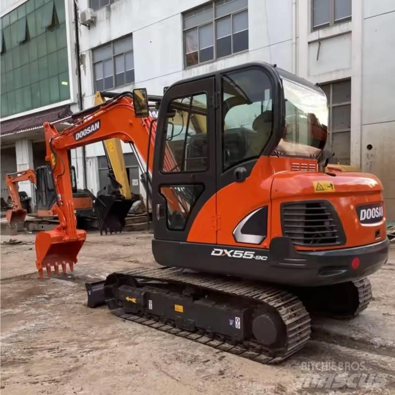 Doosan DX55 Escavatori cingolati