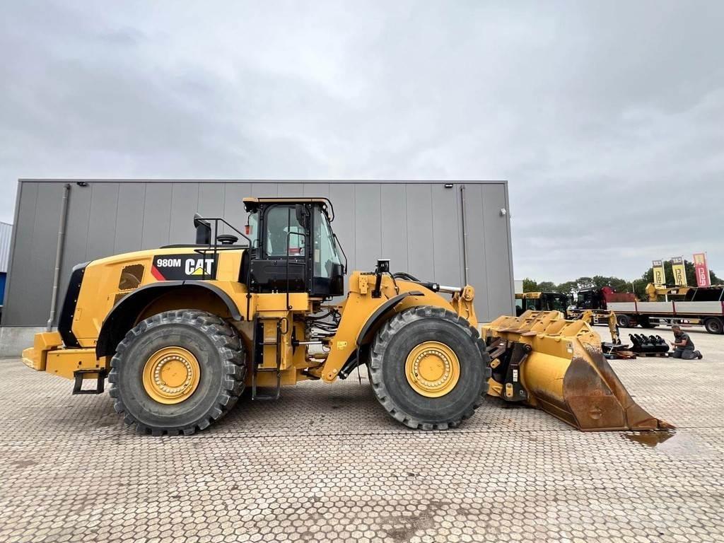 CAT 980M Pale gommate