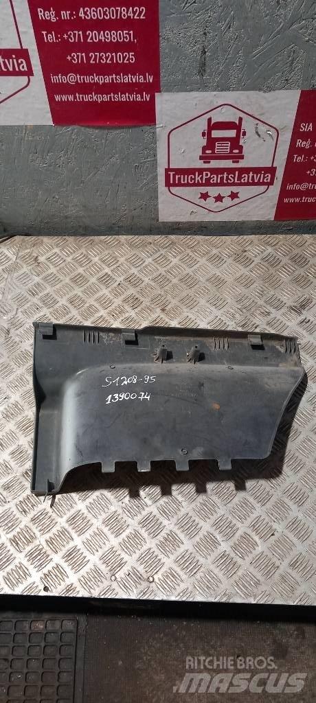 Scania 94 D.   1390074 Cabine e interni