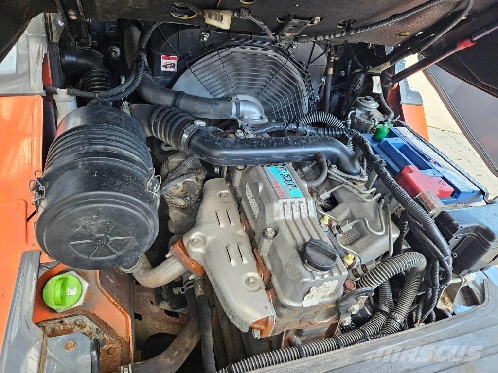 Toyota 8FDF25 Carrelli elevatori diesel
