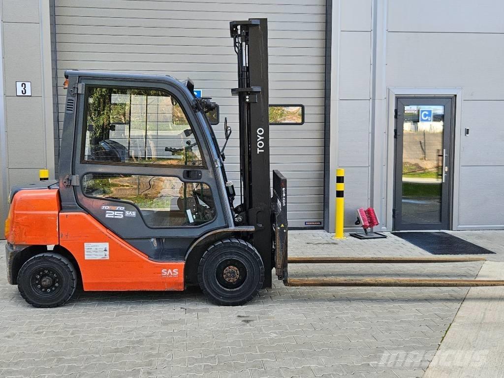 Toyota 8FDF25 Carrelli elevatori diesel