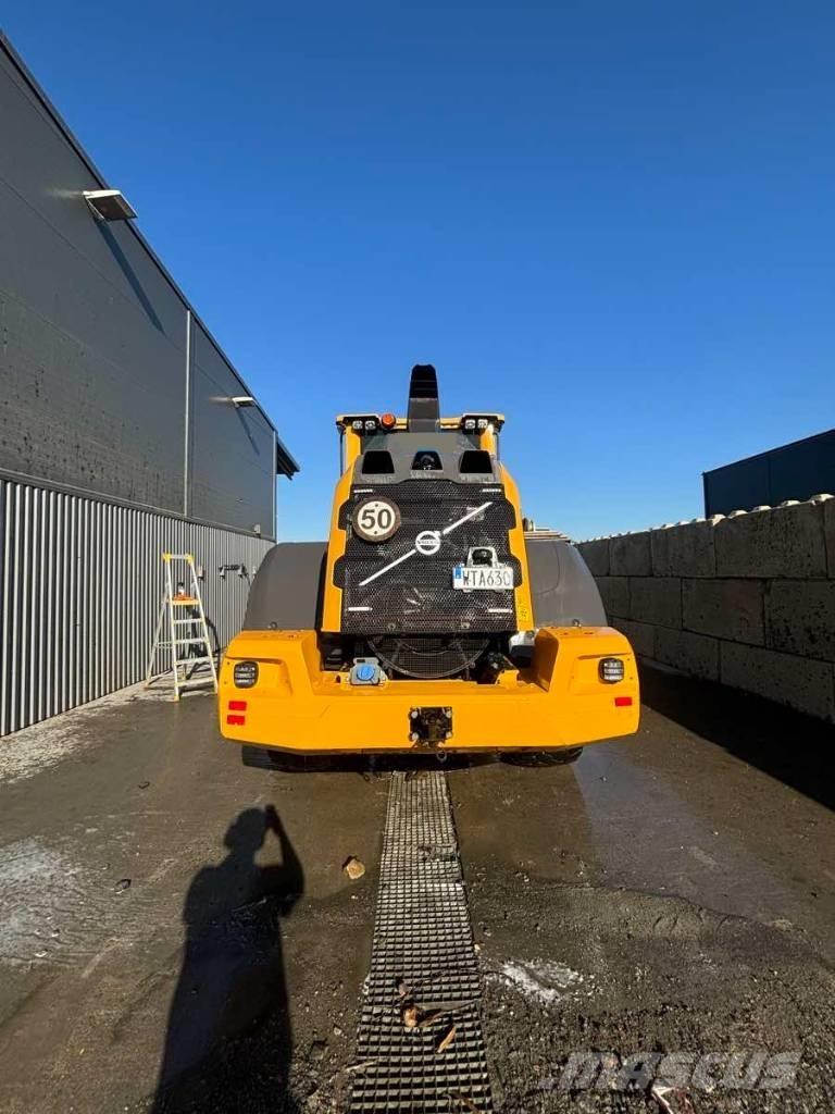 Volvo L 90 H Pale gommate