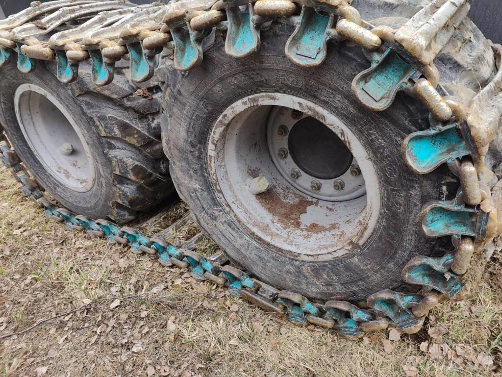 Komatsu 901 XC Abbattitrici, Disboscatrici