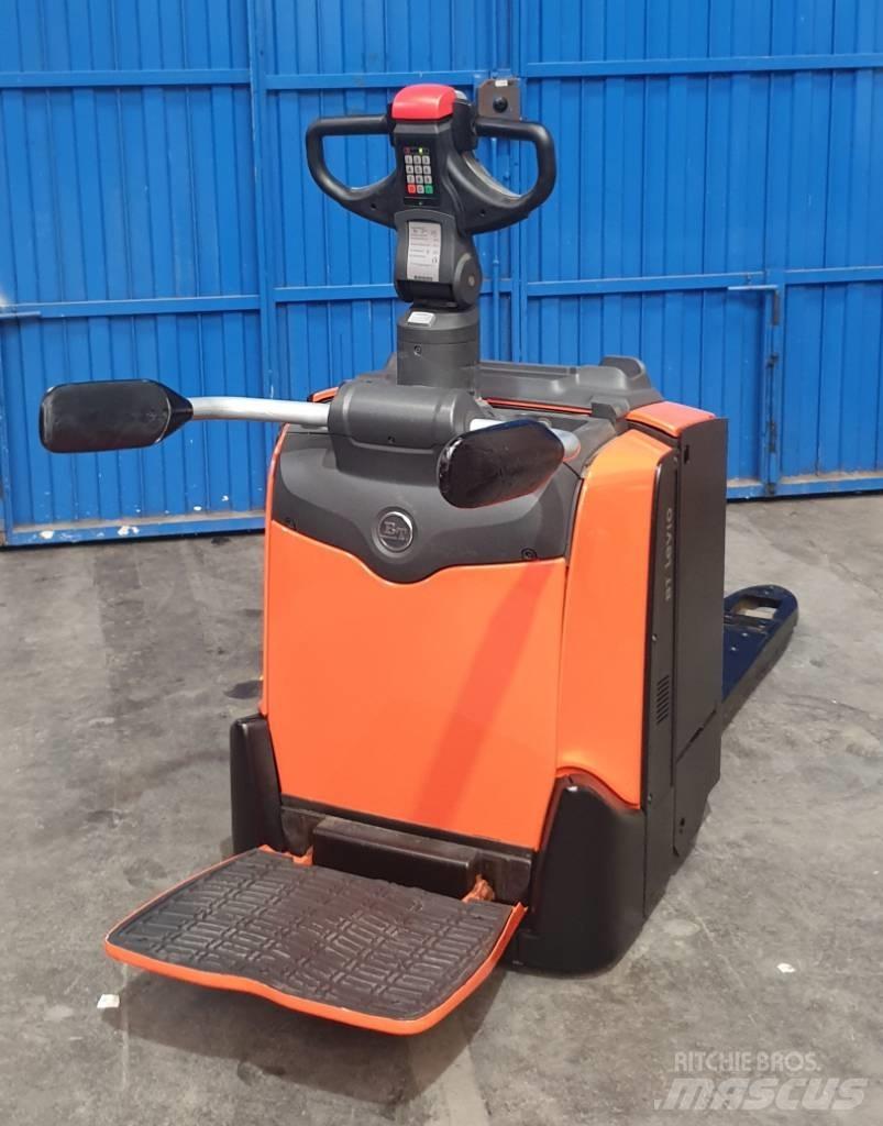 BT LPE 200 Carrelli elevatori bassi a piattaforma