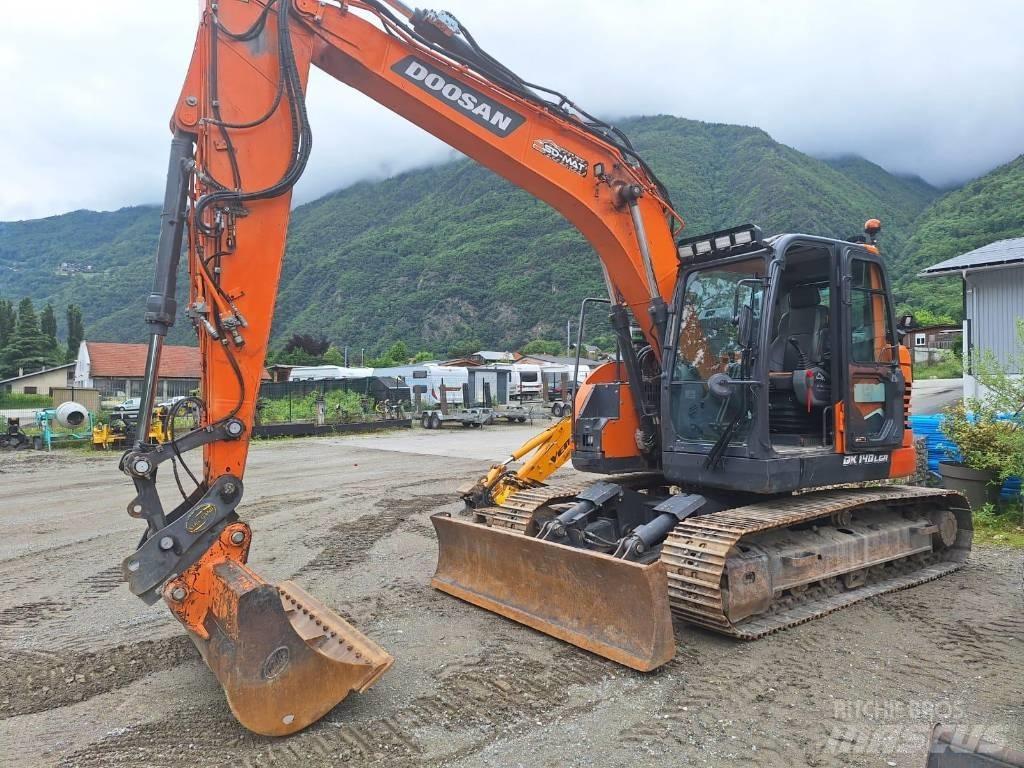 Doosan DX 140 LCR-7 Escavatori cingolati