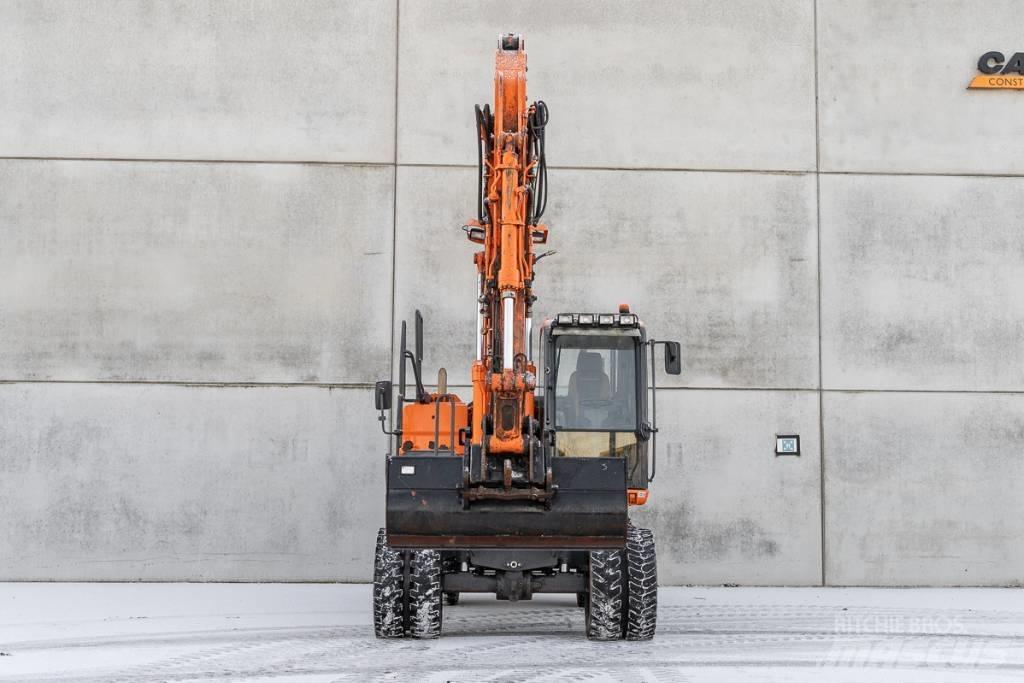 Doosan DX 140 W-3 Escavatori gommati