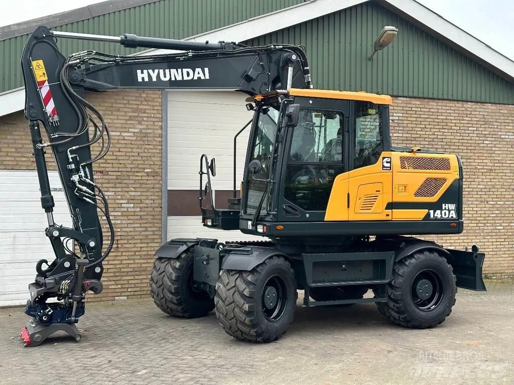 Hyundai HW140A Escavatori gommati