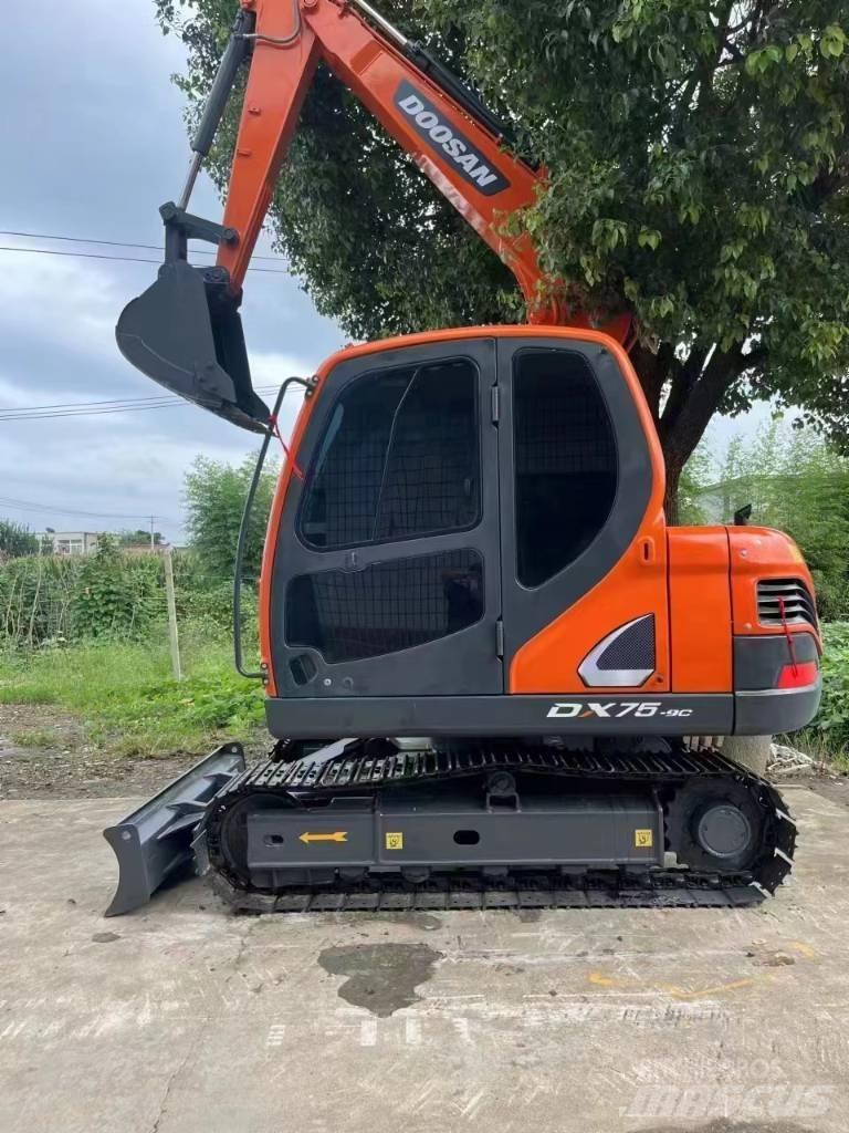 Doosan DX75 Miniescavatori