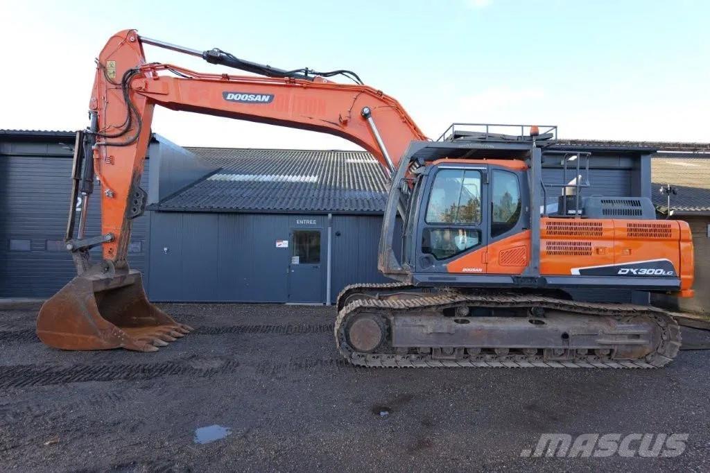 Doosan DX300LC Escavatori cingolati