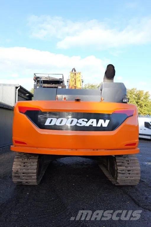Doosan DX300LC Escavatori cingolati