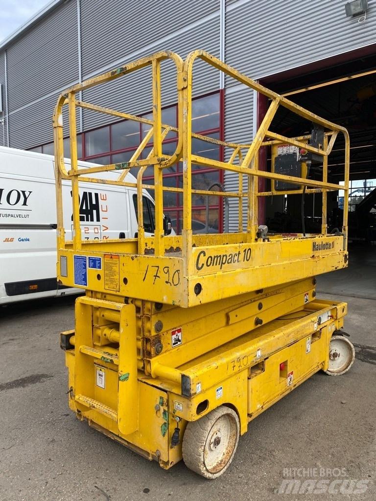Haulotte Compact 10 Piattaforme a pantografo