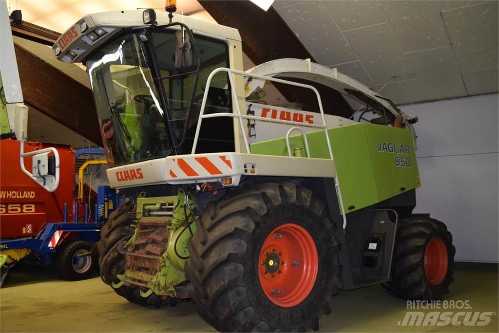 CLAAS Jaguar 850 Trince semoventi