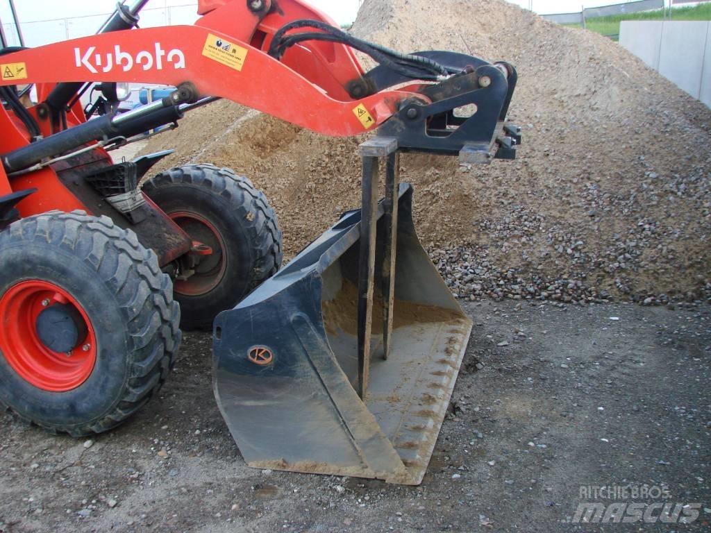 Kubota R 082 Pale gommate