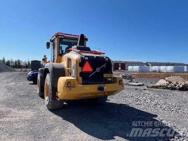 Volvo L 120 H Pale gommate