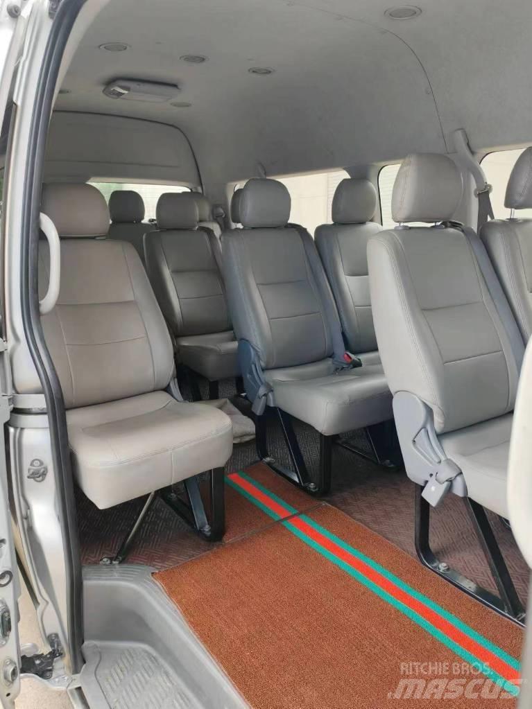 Toyota Coaster Autobus interurbani
