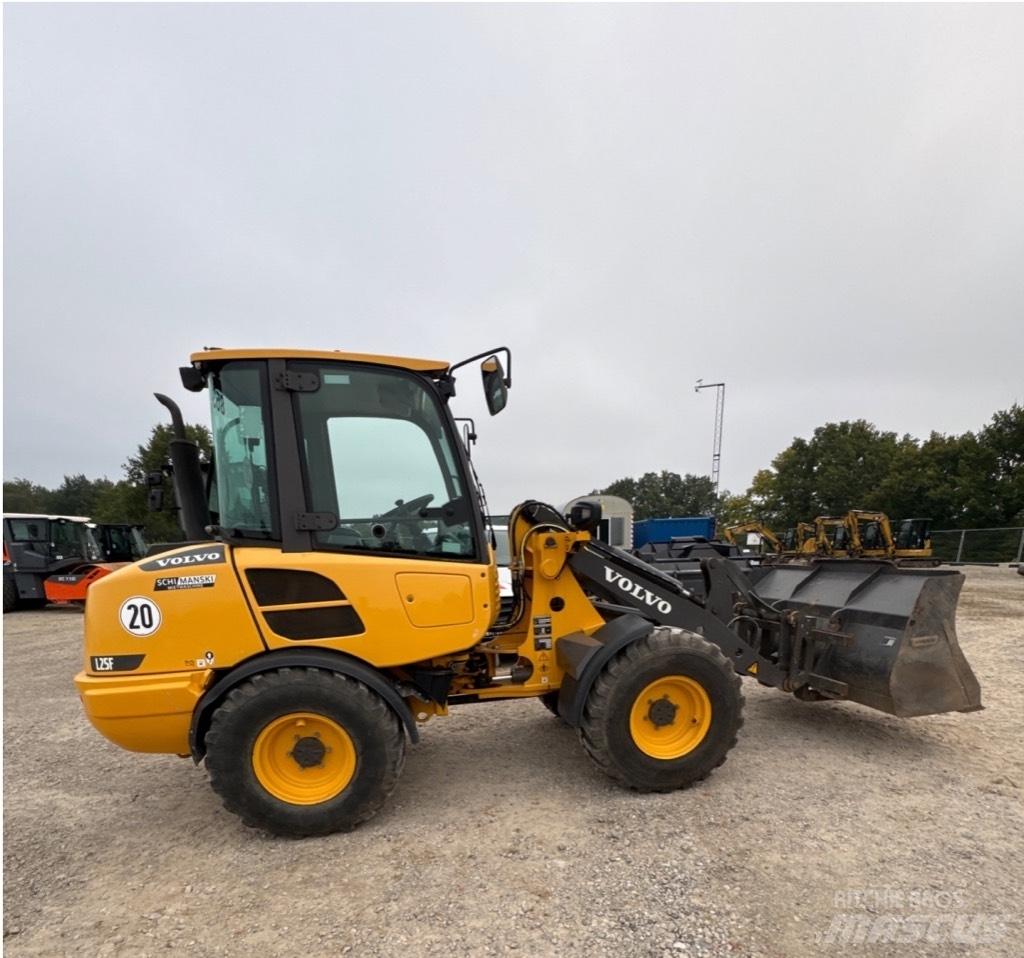 Volvo L25F Pale gommate