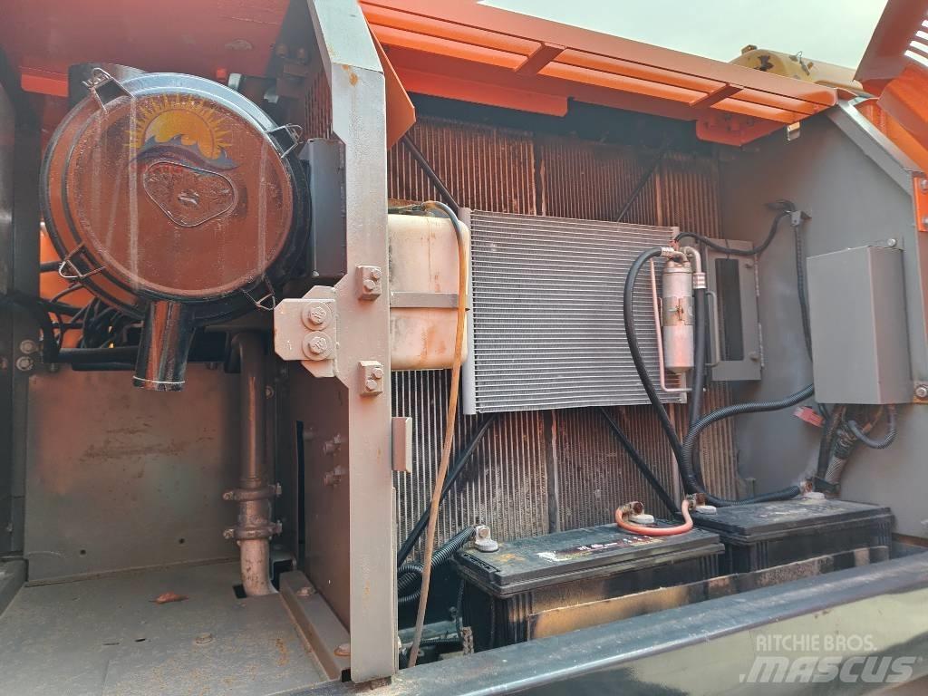 Hitachi ZX 210 Escavatori cingolati