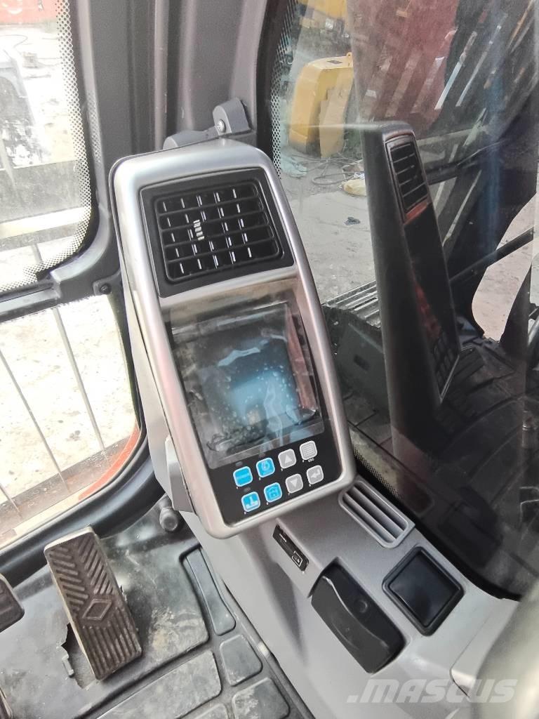 Doosan DX 225 LC Escavatori cingolati