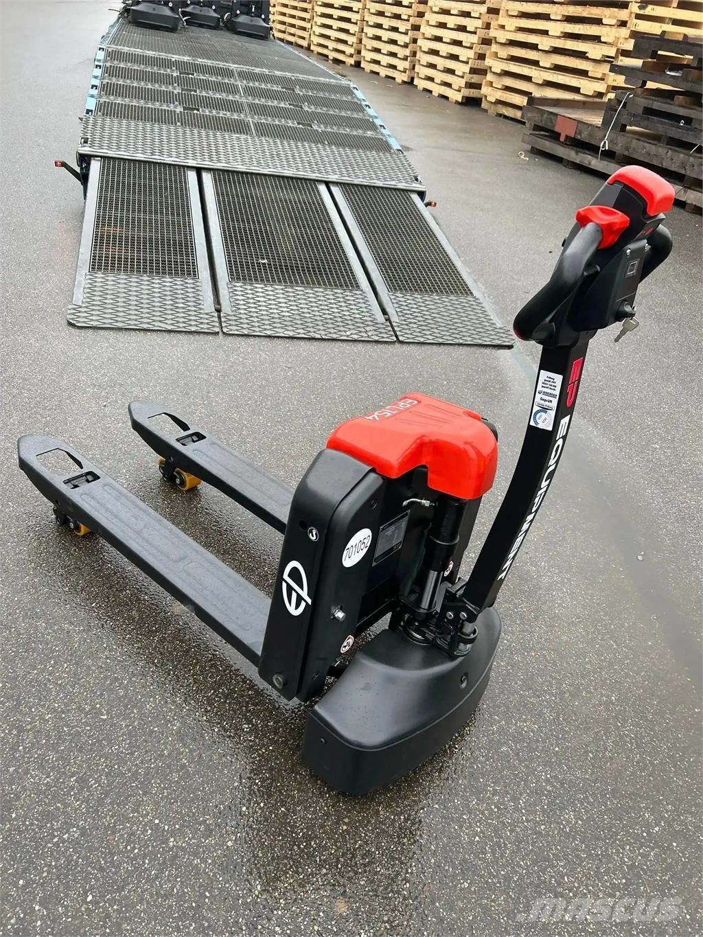 EP L 154 Piattaforme cingolate, Piattaforme a ragno e Montacarichi