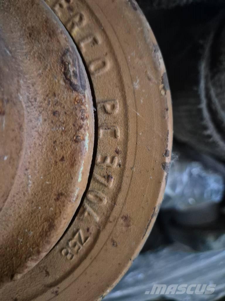 CAT D 6 Catene, cingoli e sottocarro