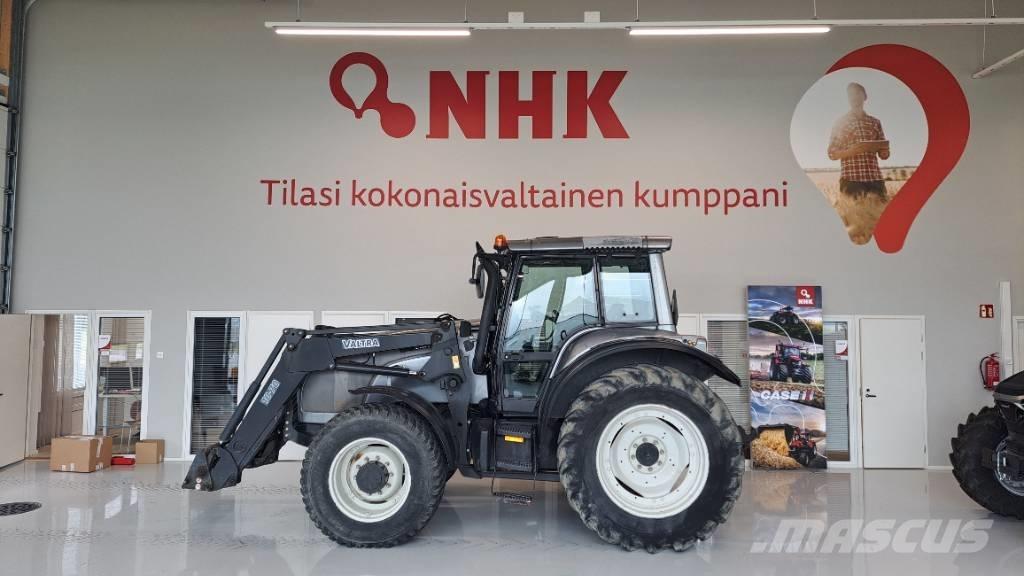 Valtra M 130 Trattori