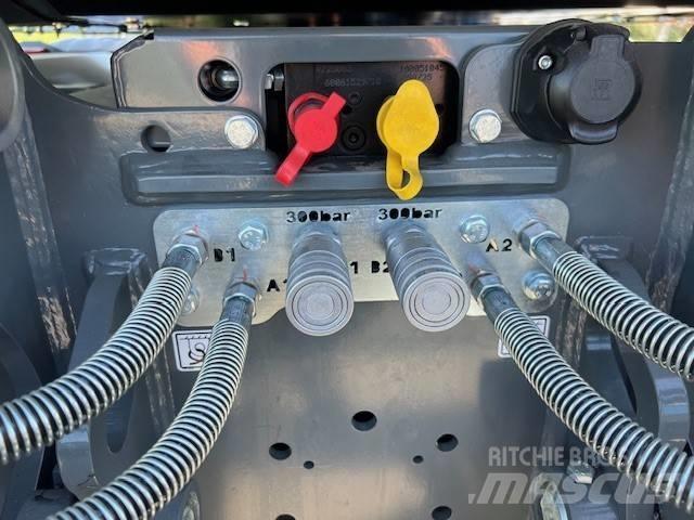 Wacker Neuson EW 100 Escavatori gommati