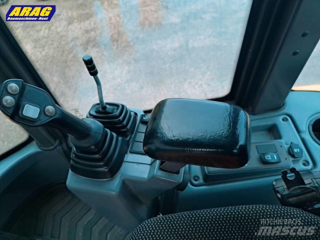 Volvo L 30 G Pale gommate