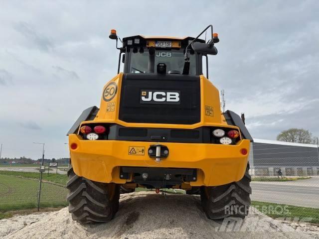 JCB 413 S Pale gommate