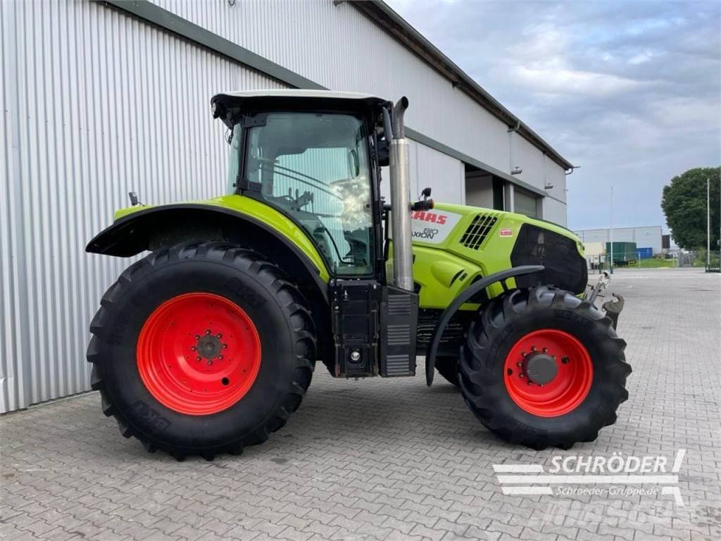 CLAAS AXION 810 Trattori